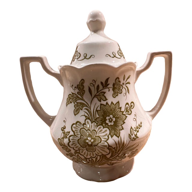 Vintage Royal Staffordshire Hathaway Ironstone by J.& G. Meakin England Lidded Sugar Dish For Sale