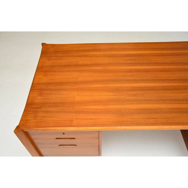 Brown Vintage Executive Desk in Walnut by Wilhelm Renz, 1960 For Sale - Image 8 of 14