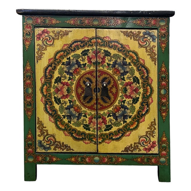 Tibetan Style Green Floral Mandala Graphic End Table Nightstand For Sale