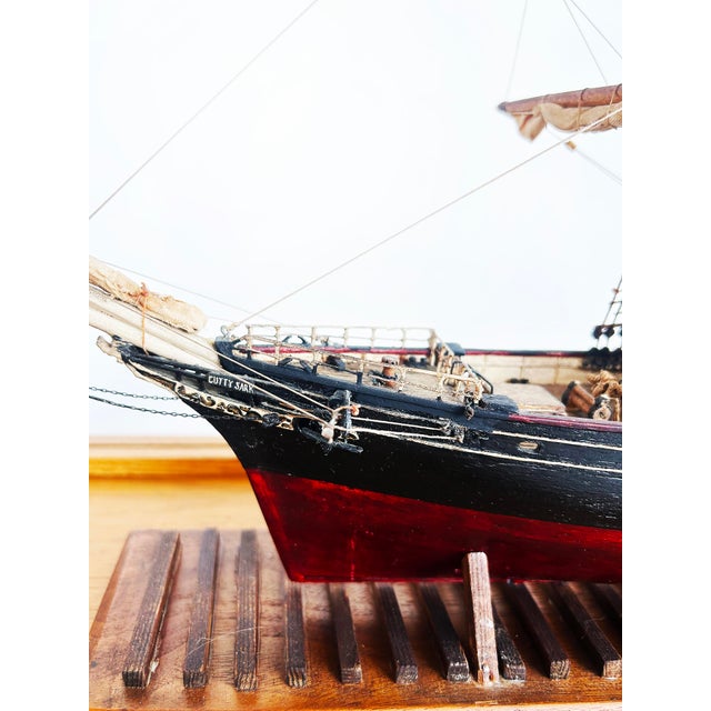 1970s English 1870 Cutty Sark Clipper Hand-Crafted Model Encased in Wood, Glass 1970s For Sale - Image 5 of 18