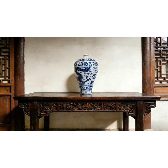 "W-23cm,H-43.5cm Experience the beauty and elegance of Chinese history with our Chinese Vintage Porcelain Handcrafted with...