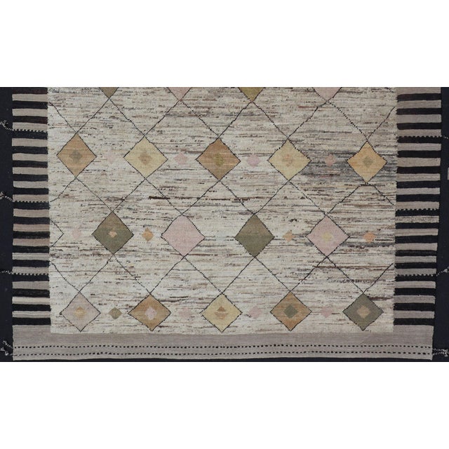 Early 21st Century Modern Hand Knotted Moroccan Diamond Pattern in With Tribal Motifs For Sale - Image 5 of 9