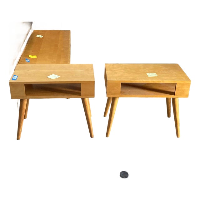 1940s Leslie Diamond for Conant Ball Modernmates End Tables (Pair) For Sale