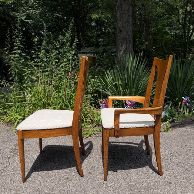 1960s Mid Century Modern Attributed to Broyhill Walnut Dining Set With 6 Chairs For Sale - Image 5 of 12