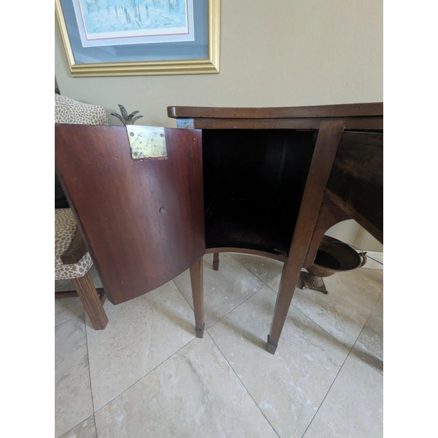 Authentic Late 18th-Century Period Federal Mahogany Bowfront Sideboard For Sale - Image 12 of 16