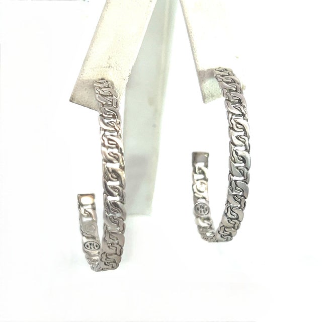 Metal 1990s Pair of John Hardy Estate XL 2" Cable Chain Hoop Earrings Silver For Sale - Image 7 of 9