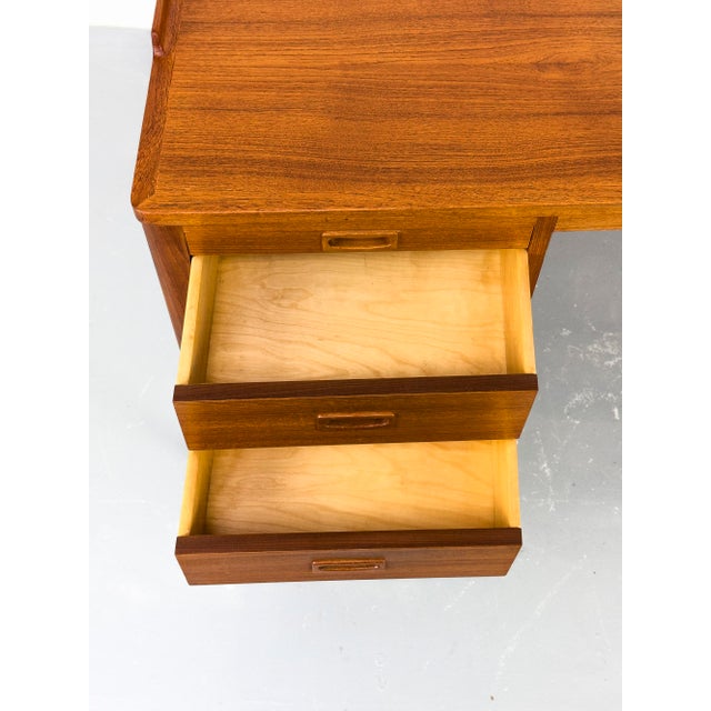Mid-Century Modern Teak Desk attributed to H. Brockmann Petersen for Poul M. Jessen, 1960s For Sale - Image 12 of 18