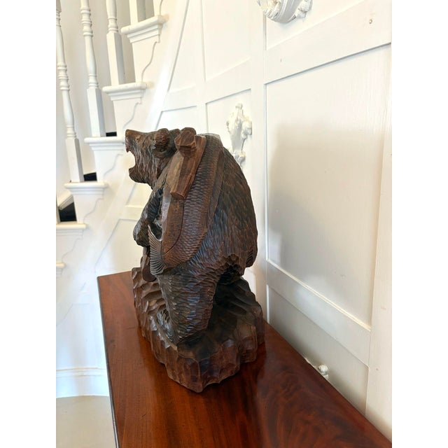 Large Japanese Edwardian Carved Linden Wood Bear Carrying a Fish, 1900s For Sale - Image 4 of 14