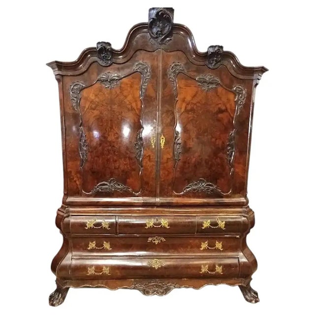 18th Century Dutch Neoclassical Figured Walnut Linen Press With Desk Interior For Sale - Image 4 of 4