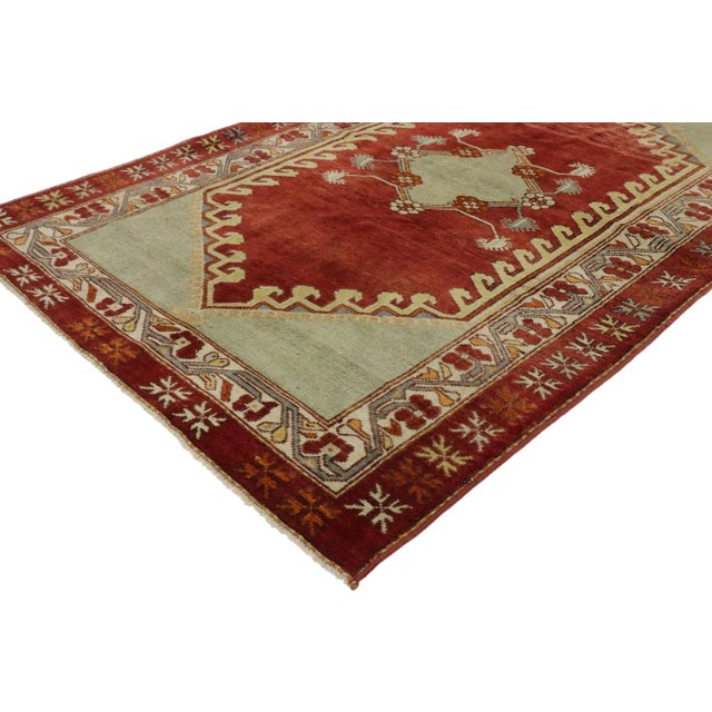 vintage Turkish Oushak rug with Venetian style. Venetian style is a stunning amalgam of Islamic and Italian furnishings...