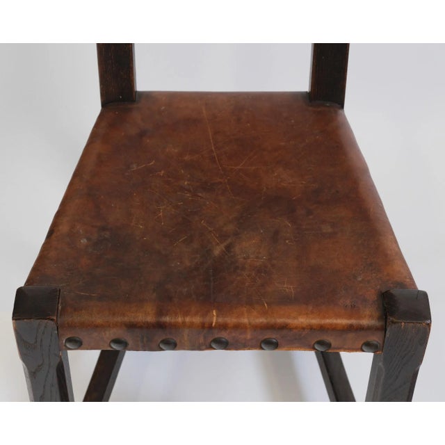 Arts & Crafts Oak and Leather Arrow Head Side Chair, 1890s For Sale - Image 3 of 12