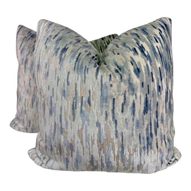 Kravet "Floating Cloud" in Horizon 22" Pillows-a Pair For Sale