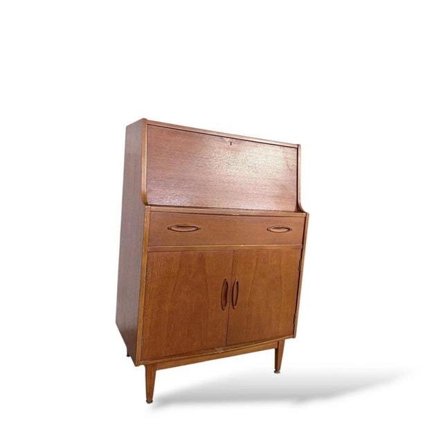 1960s Mid-Century Teak Bureau or Bar Cabinet from Jentique, 1960s For Sale - Image 5 of 11
