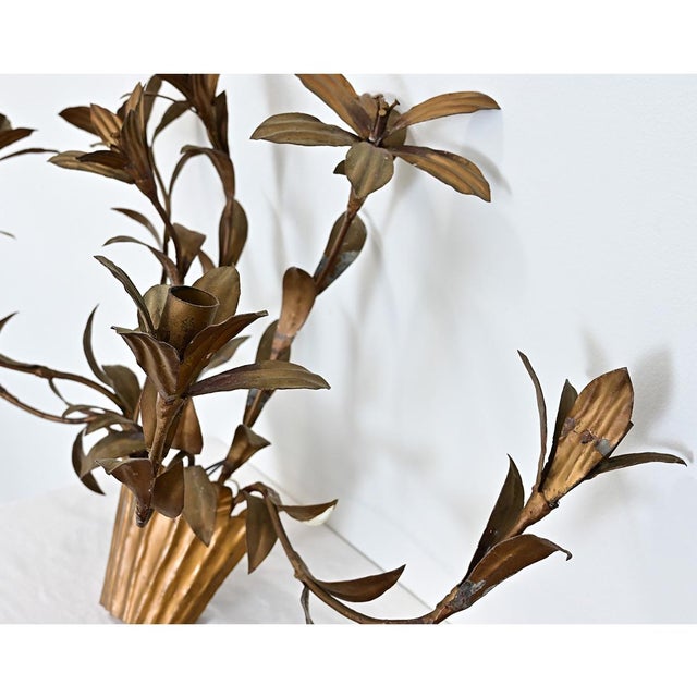 Vintage French Gilded Metal Basket of Flowers Wall Sconce For Sale In Baton Rouge - Image 6 of 12