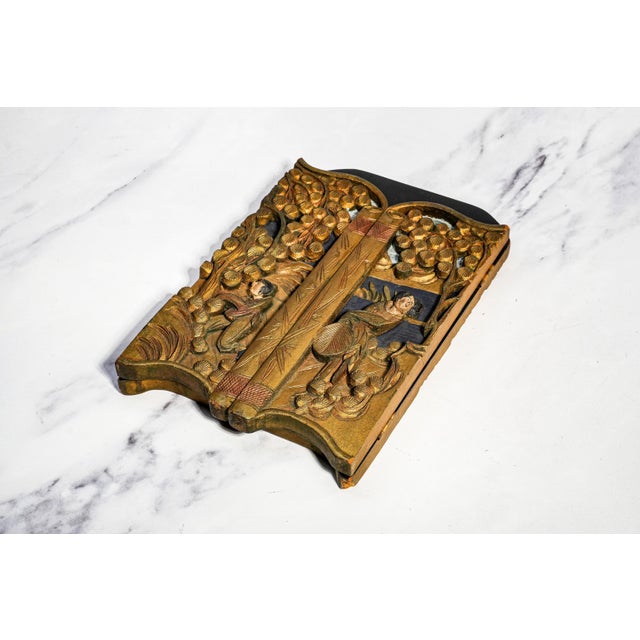 Chinese Hand Carved Painted Vintage Small Three Panel Tabletop Screen Home Decor For Sale - Image 14 of 14