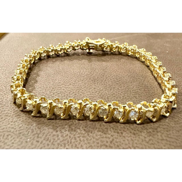 38 Round Diamond S Design Tennis Bracelet in 14 Karat Yellow Gold 5.7 Carat, 7" For Sale - Image 11 of 18