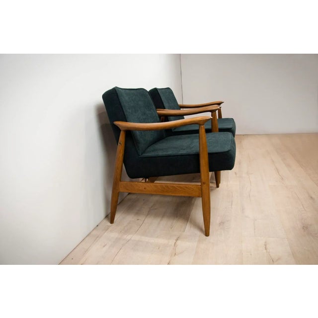 Mid-Century Modern Set of GFM-87 Beech and Fabric Armchairs by Juliusz Kędziorek for Gościcińskie Fabryki Mebli, 1960s For Sale - Image 3 of 13