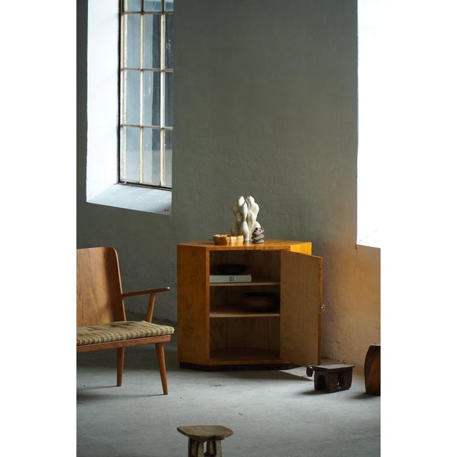 Early 20th Century Art Deco Swedish Corner Cabinet in Birch, 1930s For Sale - Image 4 of 17