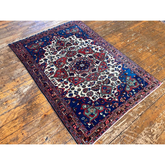Antique Bakhtiar Rug, 1890s For Sale - Image 5 of 17