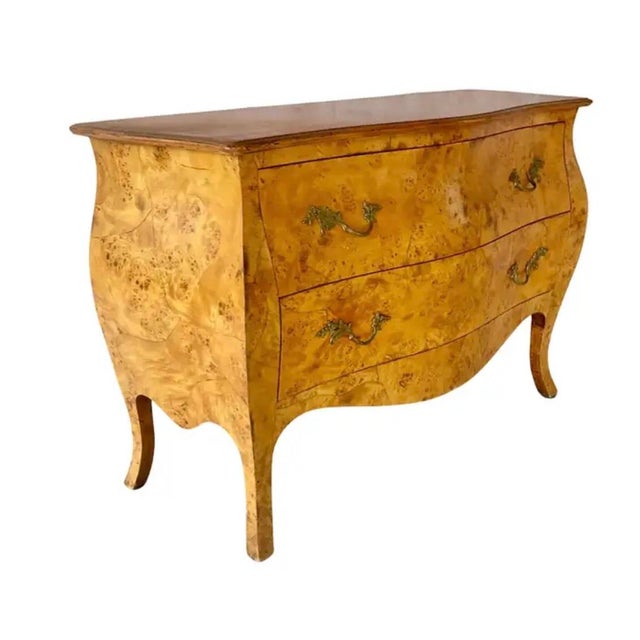 Italian Birdseye Maple Bombe Chest For Sale - Image 4 of 10