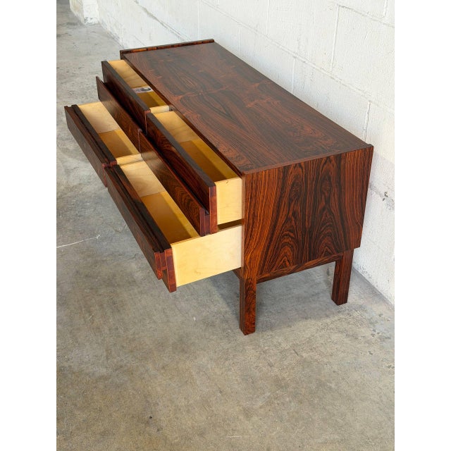 AB Glas and Trä Rosewood Dresser Chest of Drawers Low Storage Unit Ab Glas & Trä Hovmantorp Sweden 1960s For Sale - Image 4 of 10