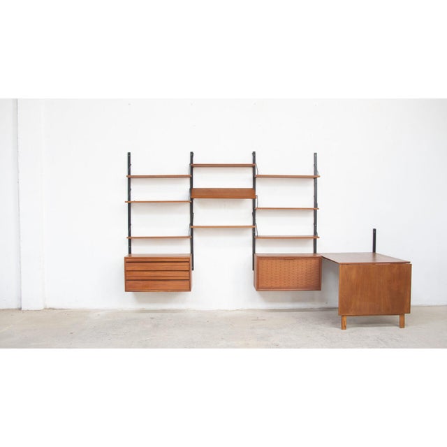 Poul cadovius royal system 60's danish modular bookcase in teak from poul cadovius royal system. A classic danish wall...