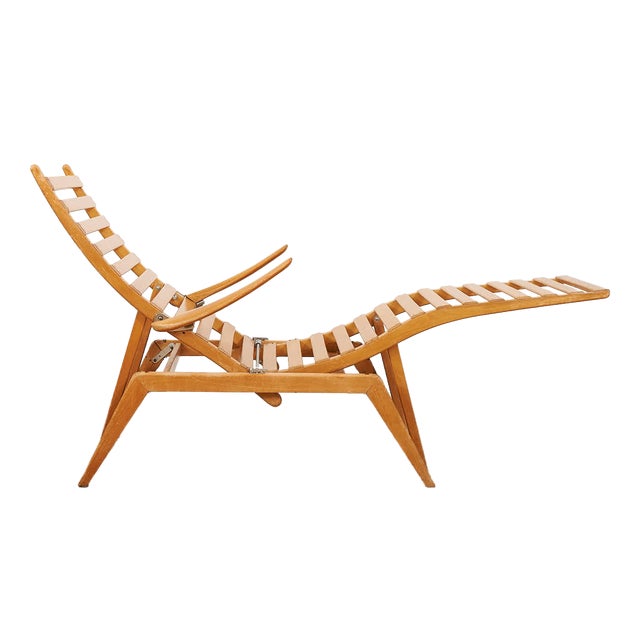 Wooden Lounger with Many Adjustment Options and Frame Foldable For Sale