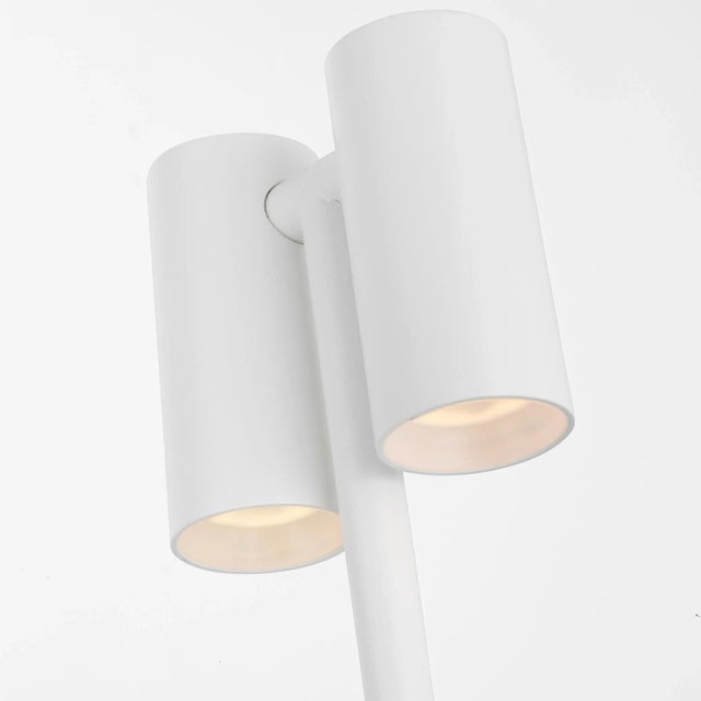 Modern Sean Lavin by Visual Comfort Modern Doppia Cordless/Rechargeable Table Lamp in Matte White For Sale - Image 3 of 8