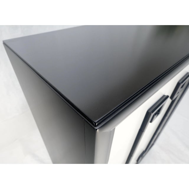 Kittinger Black & White Lacquer Mandarin Chest of 5 Drawers Dresser For Sale - Image 6 of 11