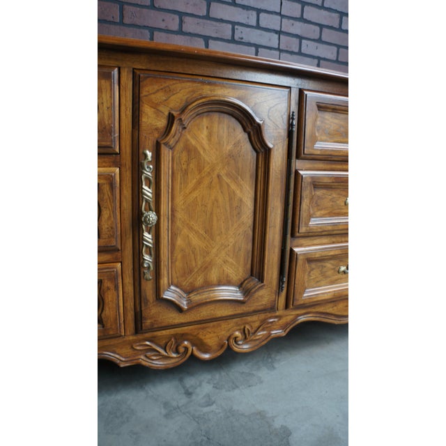 French Provincial Drexel Heritage Cabernet Collection Dresser For Sale - Image 3 of 4