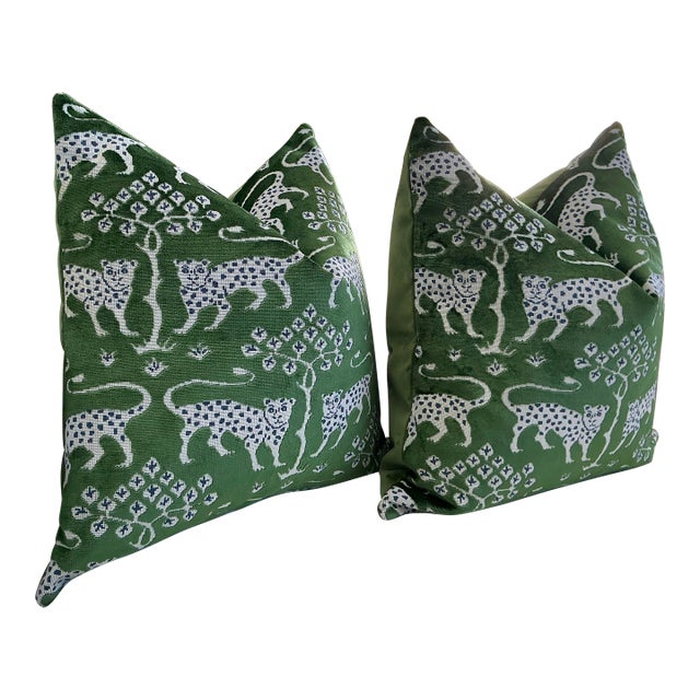 Not Yet Made - Made To Order Schumacher Woodland Leopard in Emerald 22" Down-Filled Pillows - a Pair For Sale - Image 5 of 5