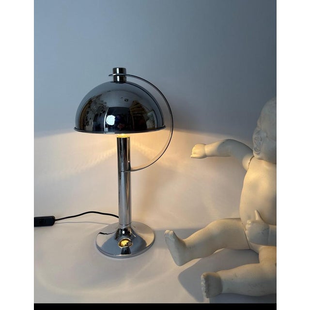 Here you have the opportunity to purchase a very rare table lamp by Florian Schulz. The lamp is of masterly quality, it is...
