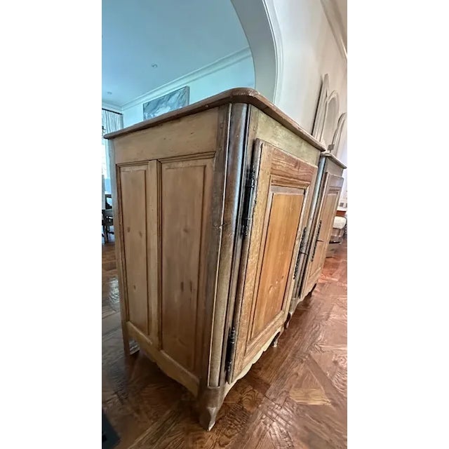 French Pair 18th Century French Confiturier Cabinet in Mixed Wood For Sale - Image 3 of 12