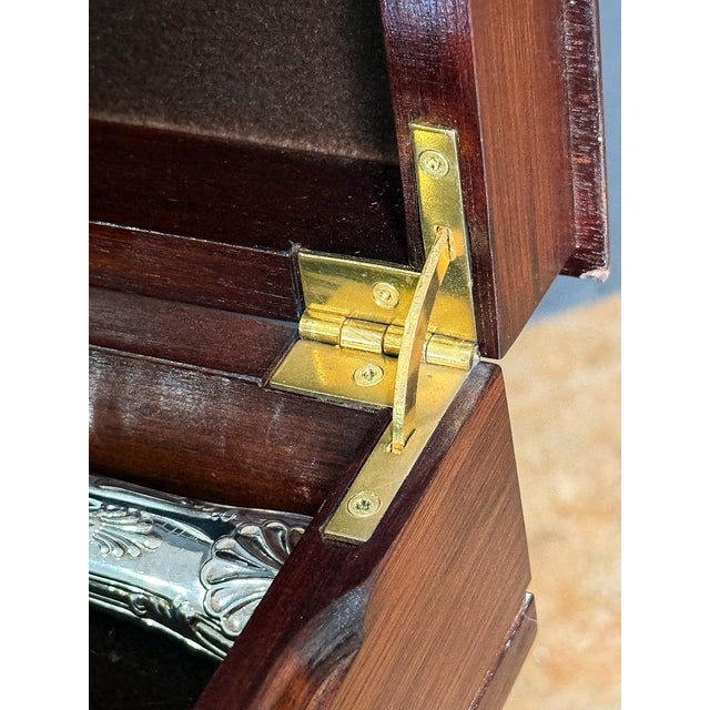 English Canteen on Stand Containing Twelve-Place Set of Kings Pattern Cutlery For Sale In Austin - Image 6 of 11