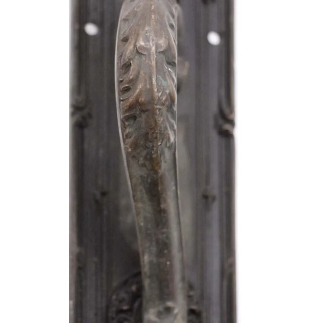 Antique Yale & Towne Bronze Victorian Thumb Latch Entry Door Pull For Sale - Image 4 of 10