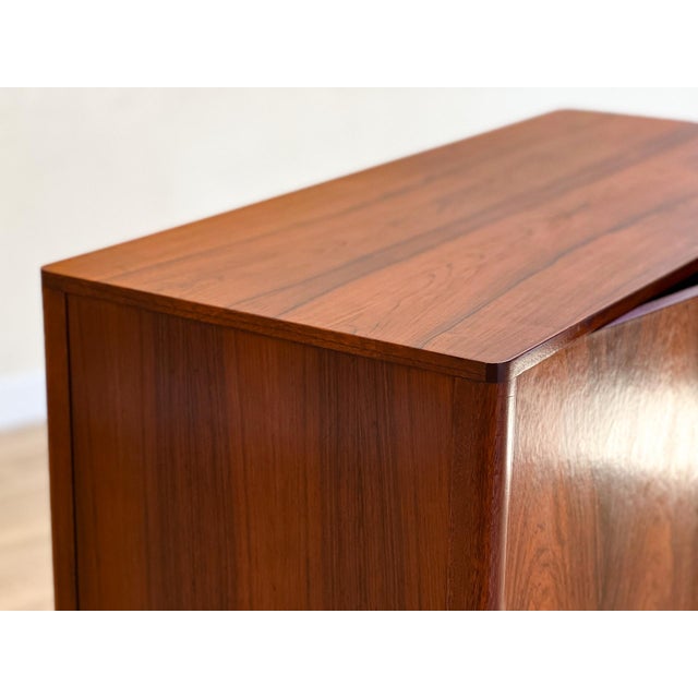 Mid-Century Modern Drink Cabinet by Tom Robertson for McIntosh, 1970s For Sale - Image 3 of 13