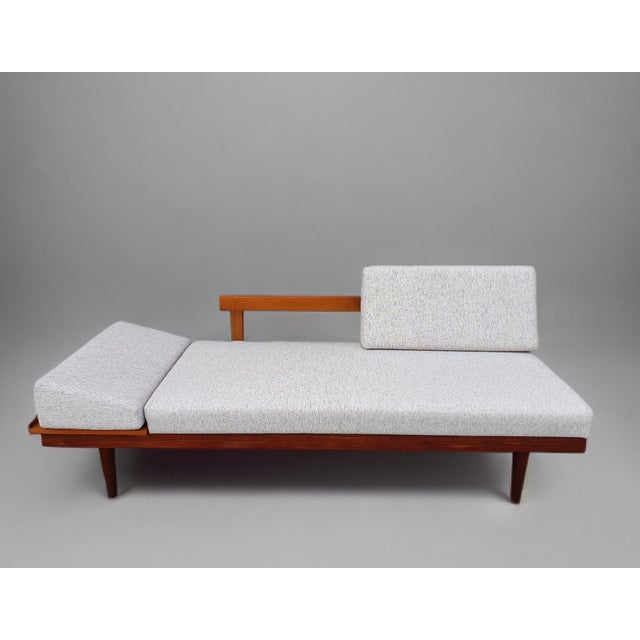 Ingmar Relling Vintage Scandinavian Daybed in Teak and Beige Fabric by Ingmar Relling for Ekornes, 1960s For Sale - Image 4 of 11