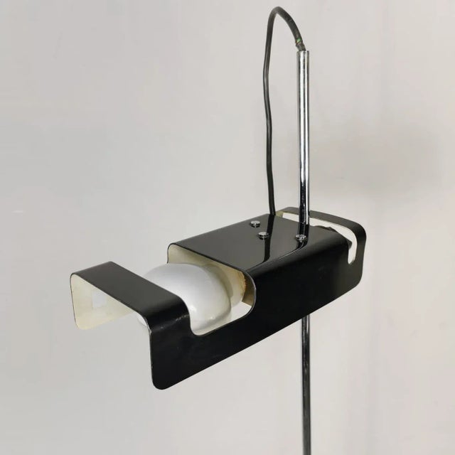 Joe Colombo Spider Floor Lamp by Joe Colombo for Oluce, 1970s For Sale - Image 4 of 10