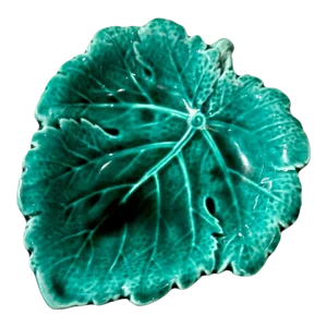 Late 19th Century Wedgwood Majolica Leaf Dish