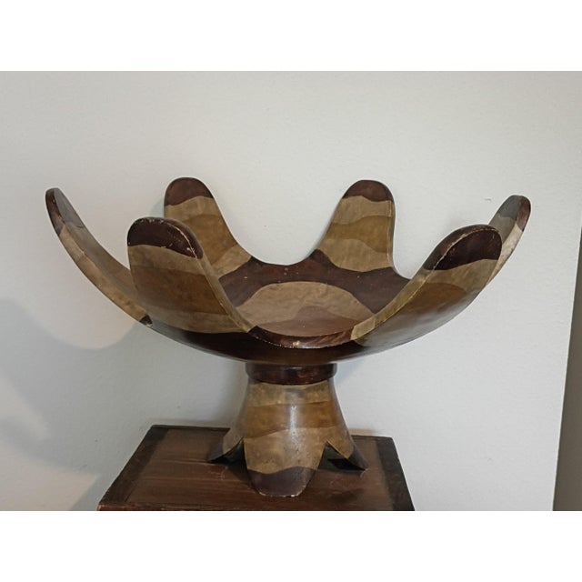 Mid-Century Modern 19" Two-Tone Monkey Pod Wood Lotus Petal Pedestal Centerpiece For Sale - Image 13 of 17