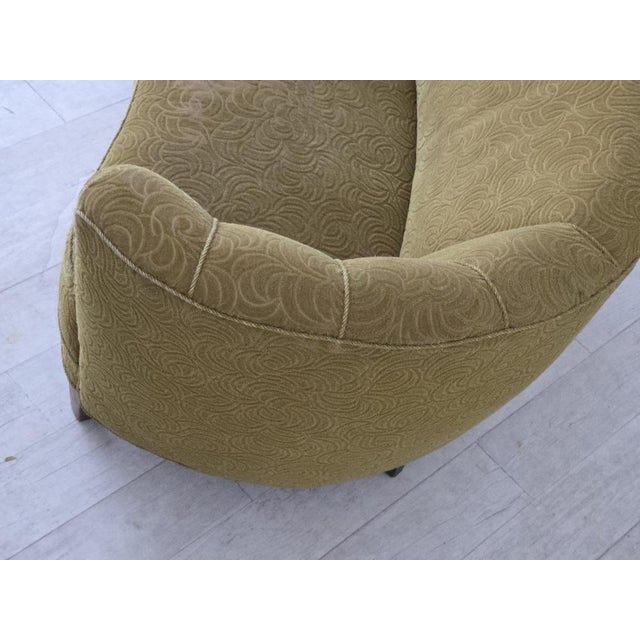 Wood Danish 2-Seater Banana Sofa in Velour and Beech, 1960s For Sale - Image 7 of 18