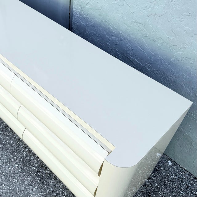 Postmodern Cream Lacquer Laminate Bullnose Dresser For Sale In West Palm - Image 6 of 11