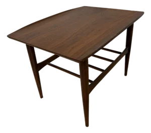1960s Mid-Century Modern Surfboard Side Table by Bassett – Walnut With Magazine Shelf