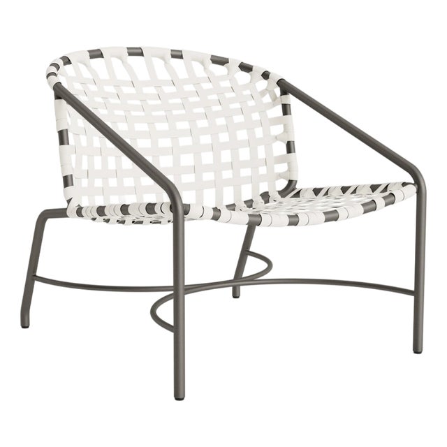 Brown Jordan Kantan Aluminum Vinyl Lounge Chair, Mica frame with White Lite fabric For Sale