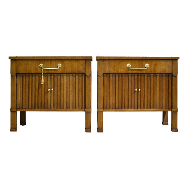 Mid Century Transitional Nightstands by Henredon - A Pair For Sale