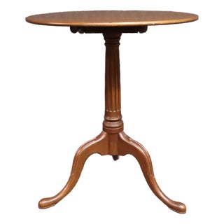 Mahogany Queen Anne Tilt-Top Table With Tripod Base For Sale