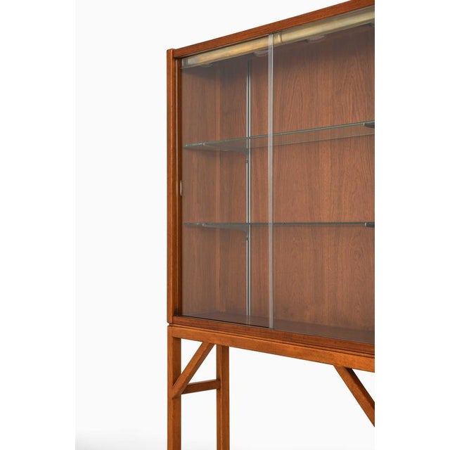 Scandinavian Modern Cabinet in Glass, Teak and Beech attributed to Carl-Axel Acking, 1950s For Sale - Image 3 of 10
