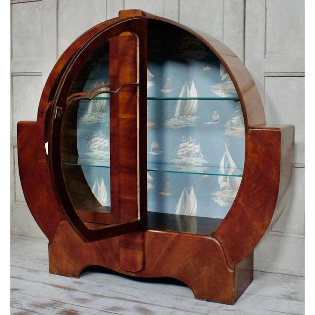 Art Deco Walnut Circular Display Cabinet Vitrine, 1920 For Sale - Image 10 of 13