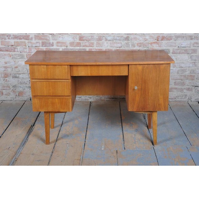 Dimensions of the table: Height: 77cm (30.3 in) Width: 54 cm (21.3 in) Depth: 121 cm (47.6 in) Leg space: Height: 63.5 cm...