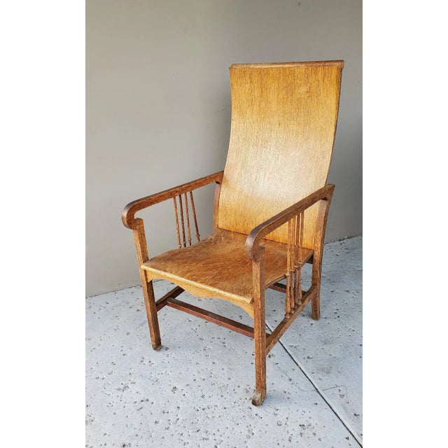 Arts & Crafts Early 1900s Antique Mission Arts & Crafts Craftsman Quarter Sawn Oak Tall Back Resting Chair For Sale - Image 3 of 12